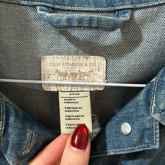 Levi's Jean Jacket - Picture 3 of 3